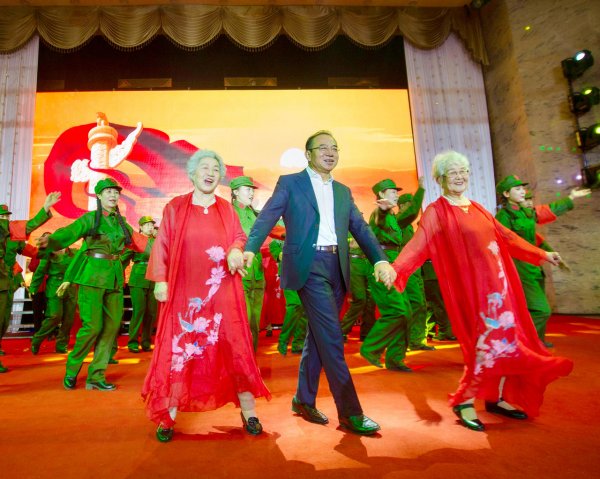 盈禾配资 大同市龙园文化艺术节：家园门口的文化盛宴